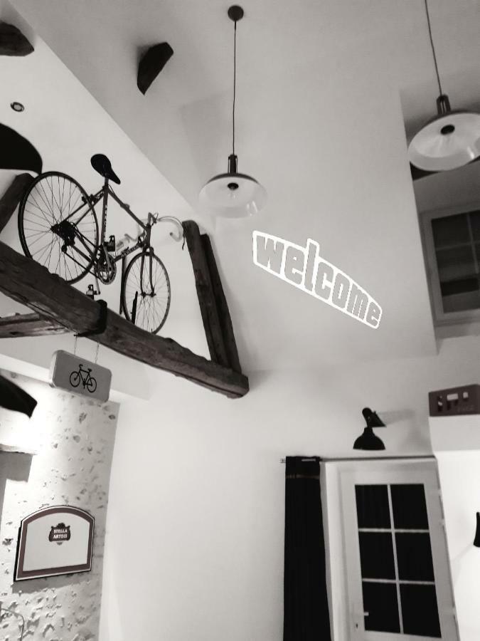 Le gîte du presbytère, déco vintage bistrot&vélo ! Aunay-sous-Auneau Extérieur photo